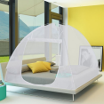 Mobiele pop-up muggentent met grote afmetingen 195 x 180 cm voor bedden