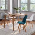Set van 4 Scandinavische SARA-stoelen in pastelroze, wit, lichtgrijs en blauw