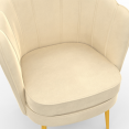 ADELLA crèmekleurige fluwelen schelpfauteuil met gouden poten